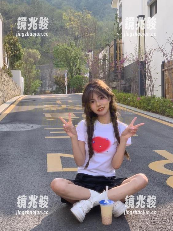 关注17吃瓜网官网网址，开启你的每日爆笑吃瓜之旅