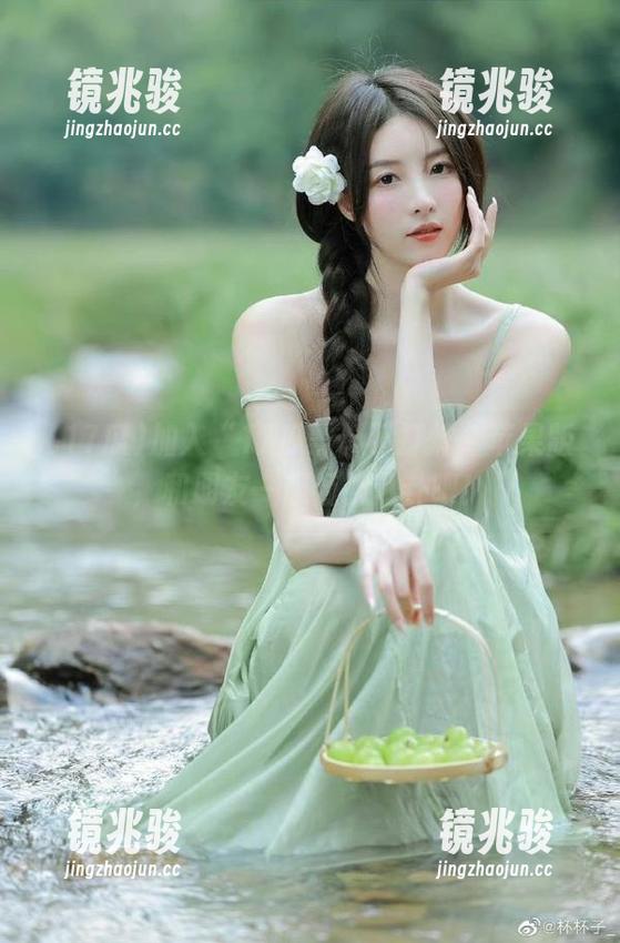 加入“17瓜黑料不打烊”苹果版，和朋友一起畅聊八卦吧！