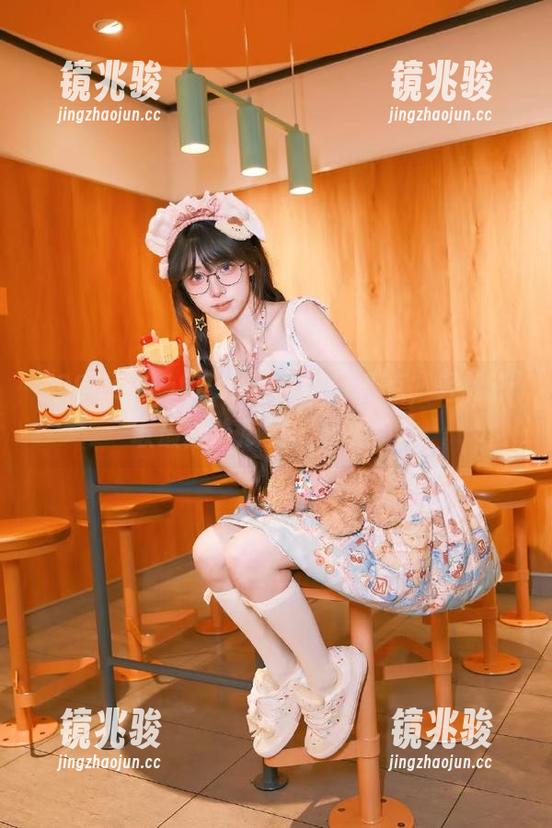 998su首页每日看点，轻松获取最新吃瓜资讯与趣事！