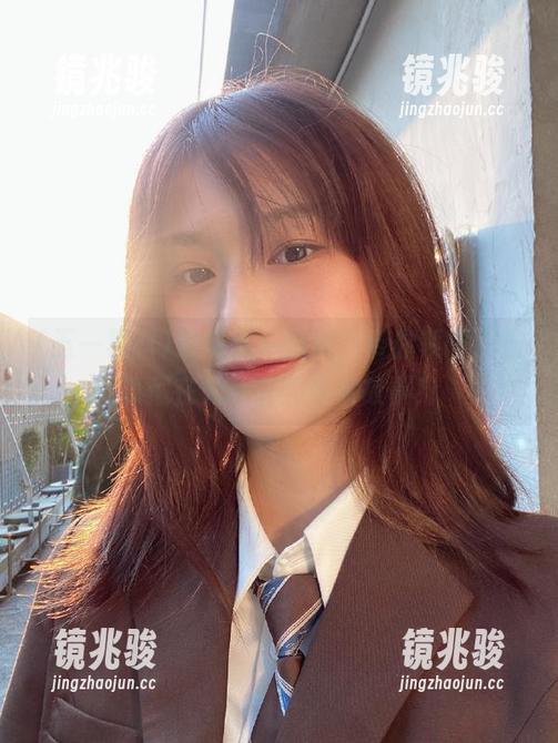 五一黑料 观看五一黑料,带你领略那些隐藏在光环后的真实故事!