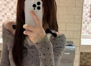 黑料社区在线永久更新，一边吐槽一边狂刷新闻真是绝了